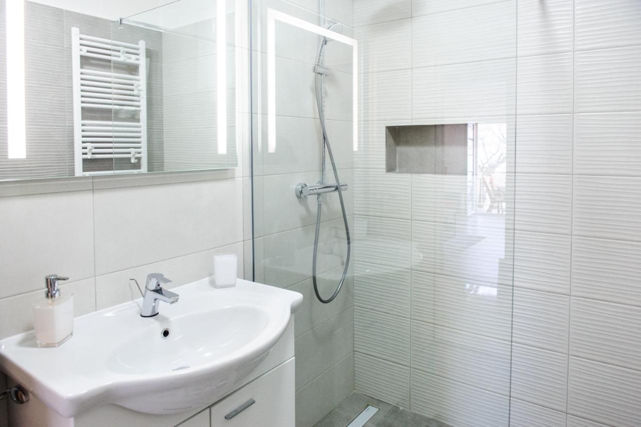Mastrinka Apartment โตรกีร์ ภายนอก รูปภาพ